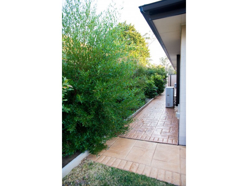 18 Hedley Way, Broulee NSW 2537