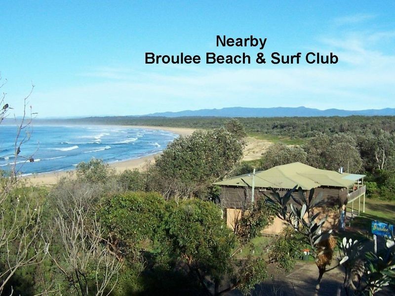 6 The Inlet, Mossy Point NSW 2537