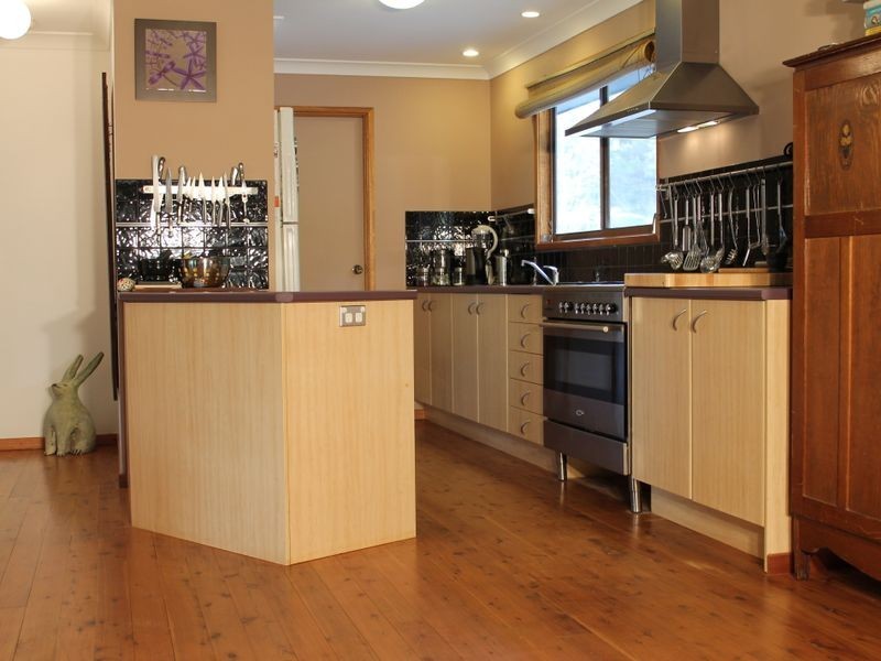 130 Bimbimbie Road, Mogo NSW 2536