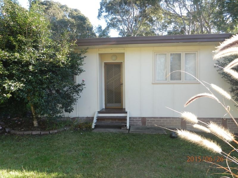 13 Surfside Avenue, Mossy Point NSW 2537