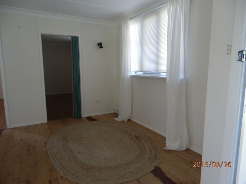 13 Surfside Avenue, Mossy Point NSW 2537