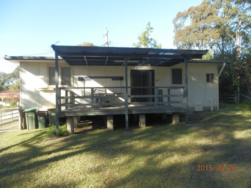 13 Surfside Avenue, Mossy Point NSW 2537