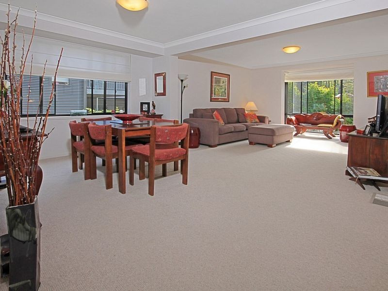 1 Waterfront Close, Mossy Point NSW 2537