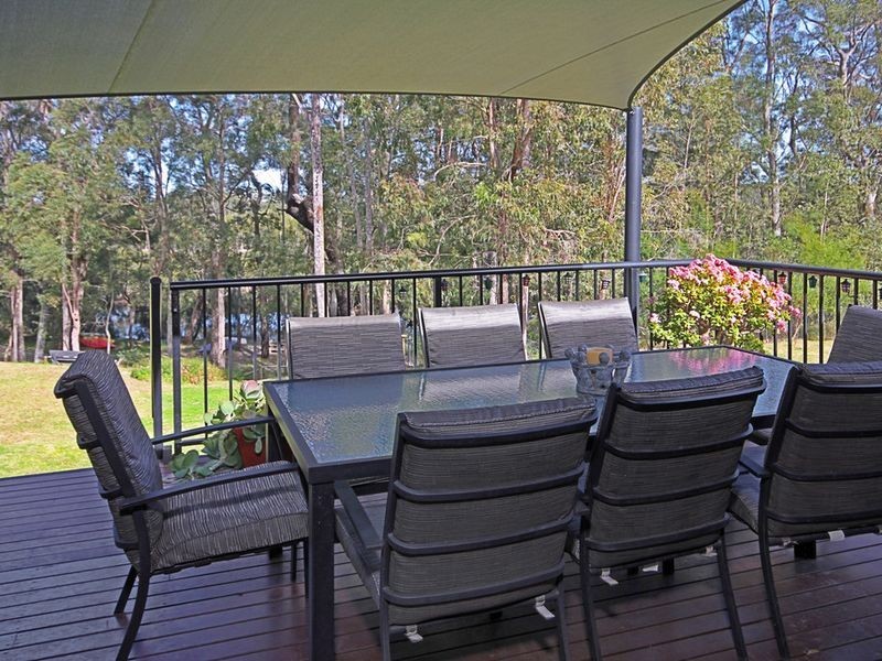 1 Waterfront Close, Mossy Point NSW 2537