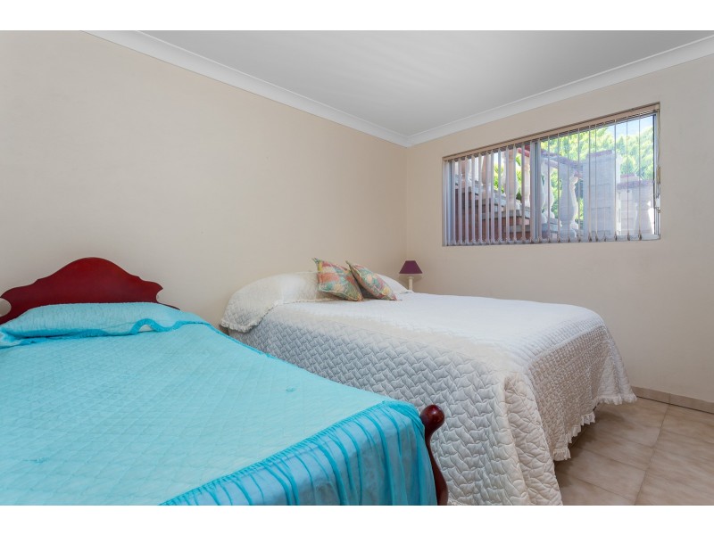 82 Smith Street, Broulee NSW 2537