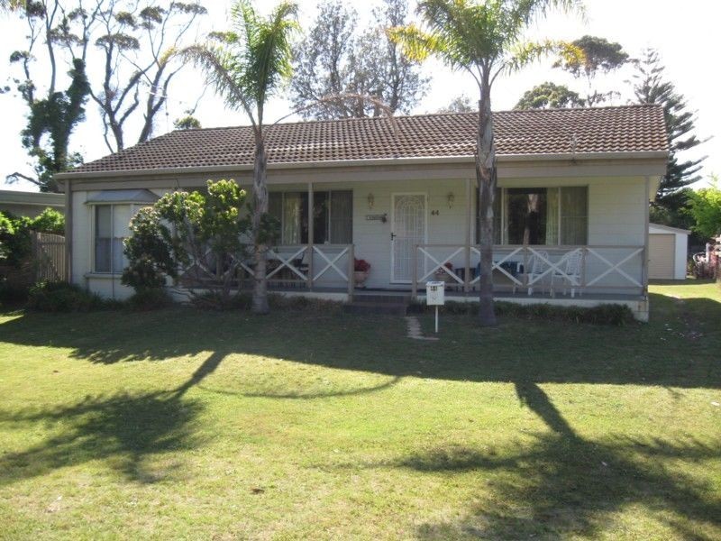 44 Smith Street, Broulee NSW 2537