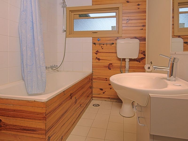 38 Smith Street, Broulee NSW 2537