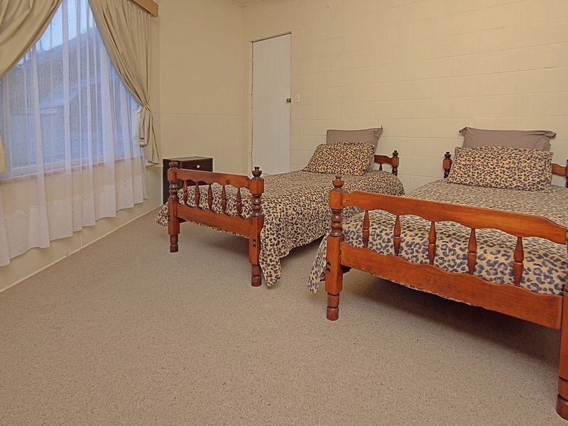 38 Smith Street, Broulee NSW 2537