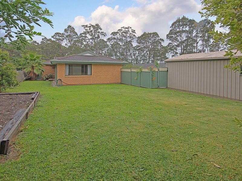 15 River Road, Mossy Point NSW 2537