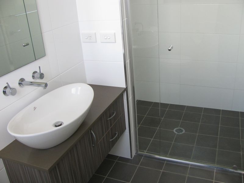 2/13 Coronation Drive, Broulee NSW 2537