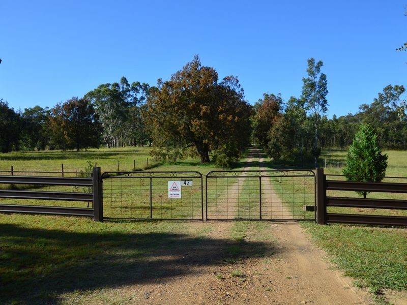 42 Lindsay Road, North Rothbury NSW 2335