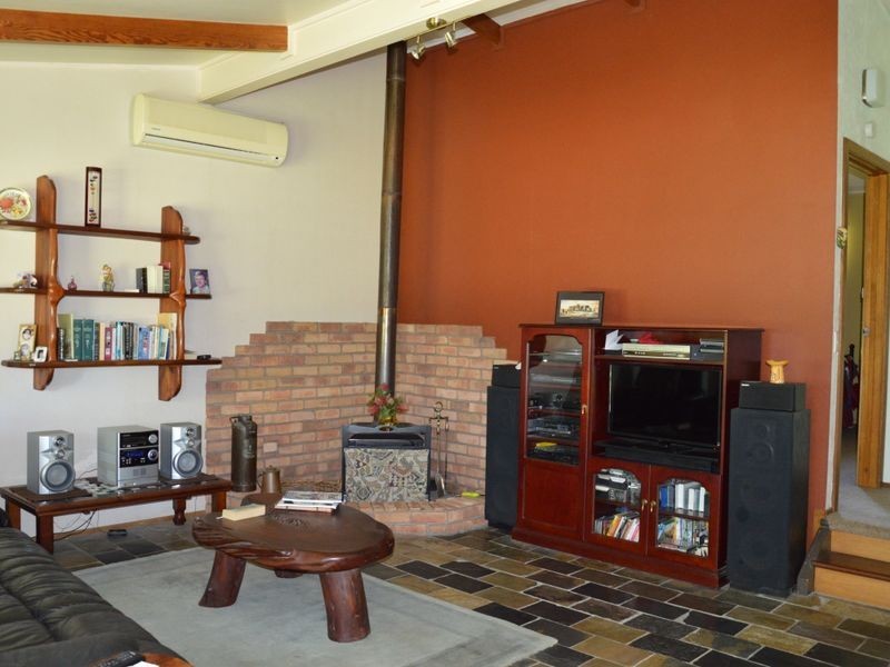 42 Lindsay Road, North Rothbury NSW 2335