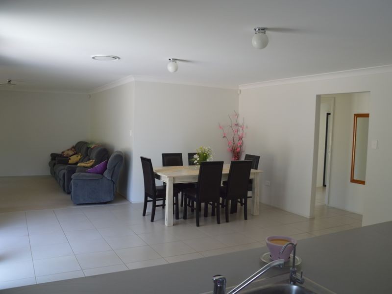 9/2 Blackburn Close, Rothbury NSW 2320