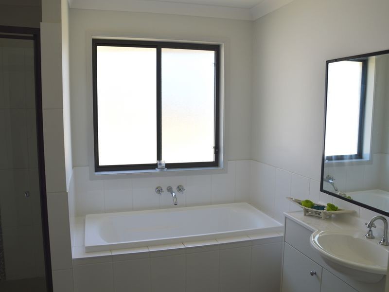 9/2 Blackburn Close, Rothbury NSW 2320