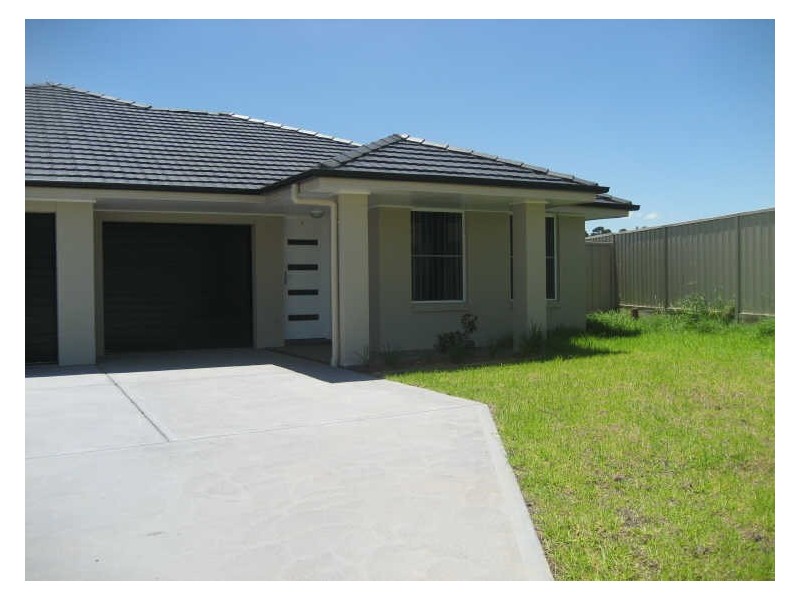 2/9 Franks Close, Branxton NSW 2335