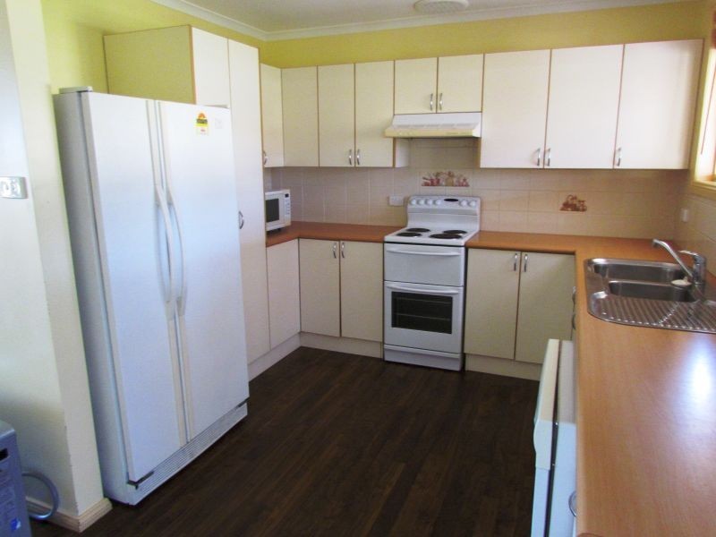 27 Water Street, Greta NSW 2334
