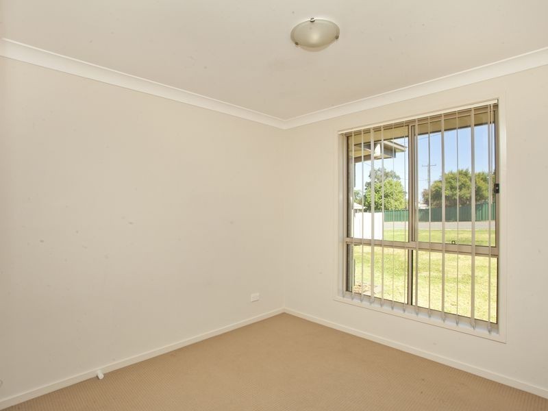 27 Devon Street, Greta NSW 2334