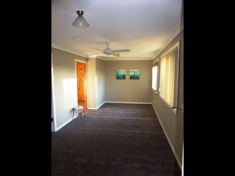 16 Little Park Street, Greta NSW 2334