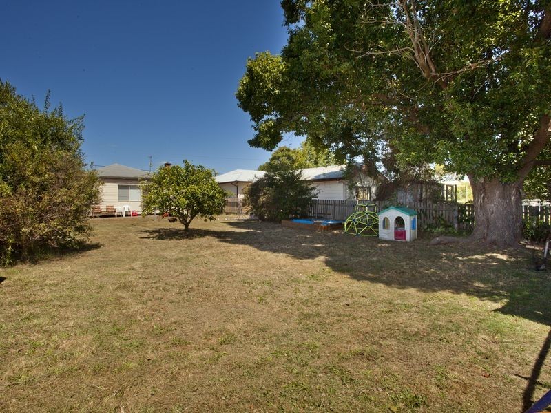 39 Sale Street, Greta NSW 2334