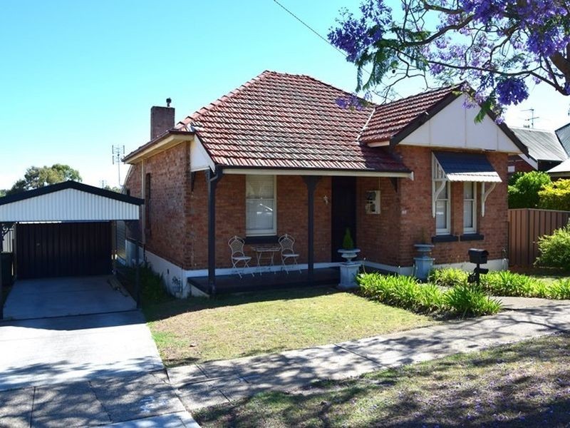 17 Raymond Terrace Road, East Maitland NSW 2323