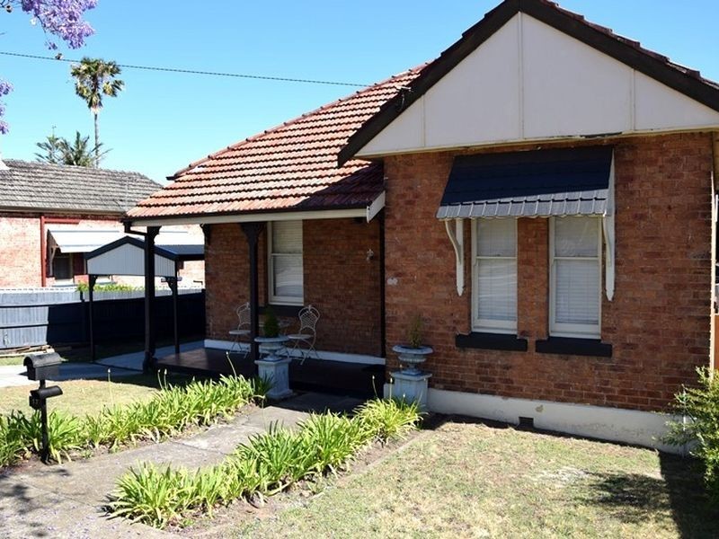 17 Raymond Terrace Road, East Maitland NSW 2323