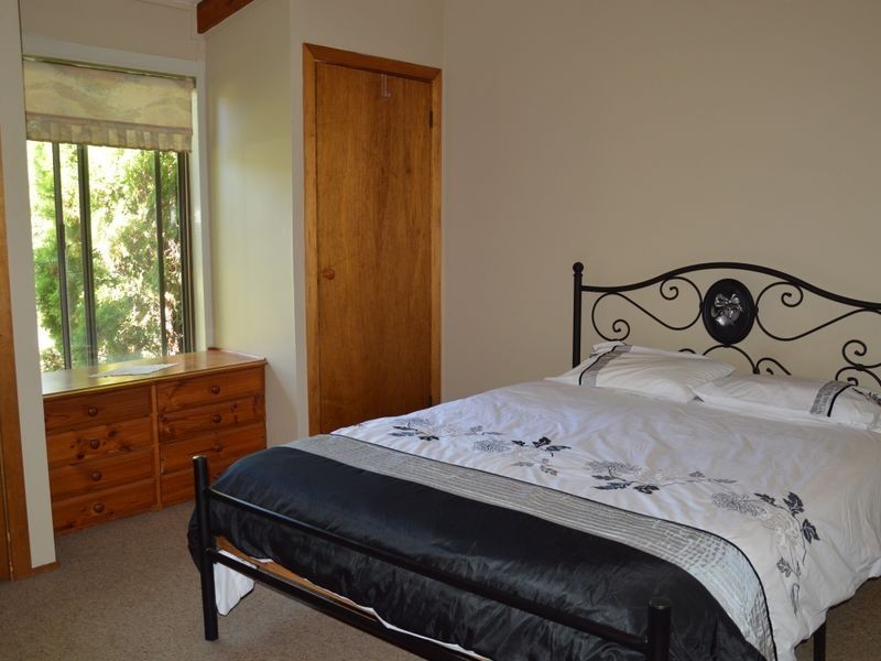 42 Lindsay Road, North Rothbury NSW 2335