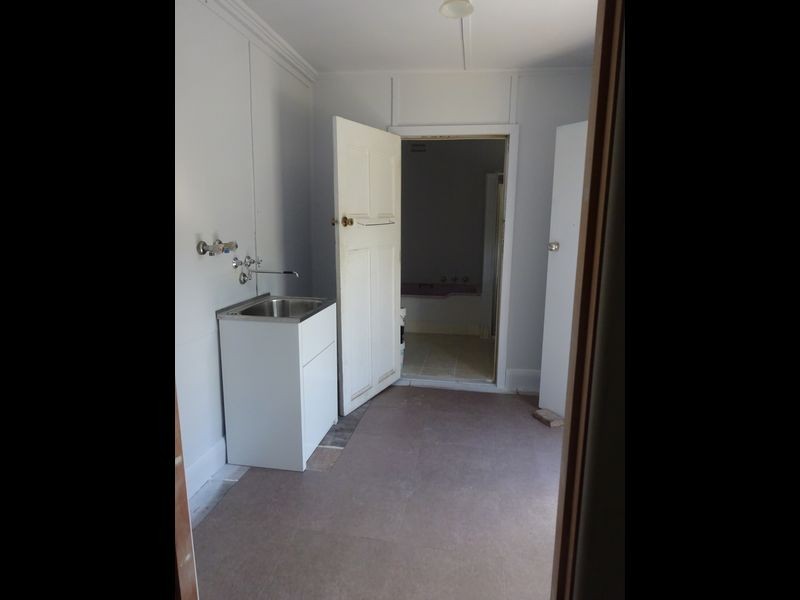 11 Raglan Street, Maitland NSW 2320