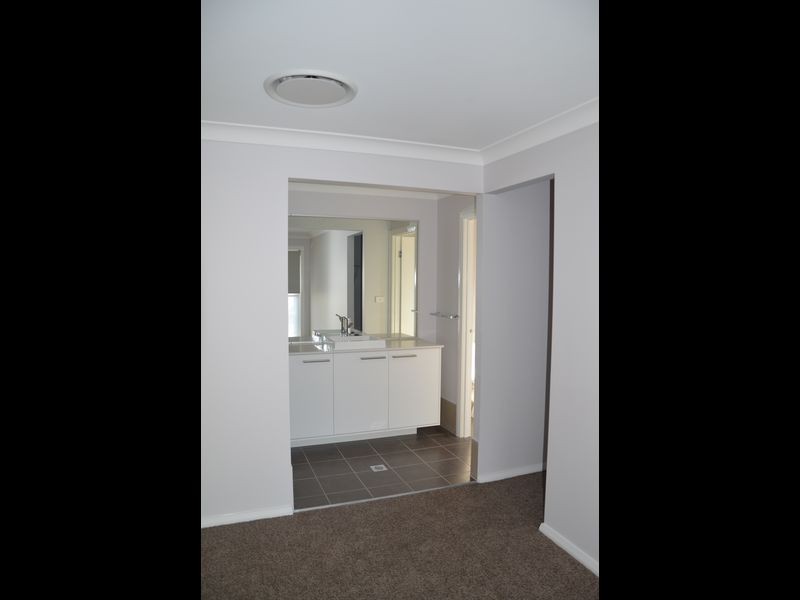 1748 Wine Country Drive, North Rothbury NSW 2335