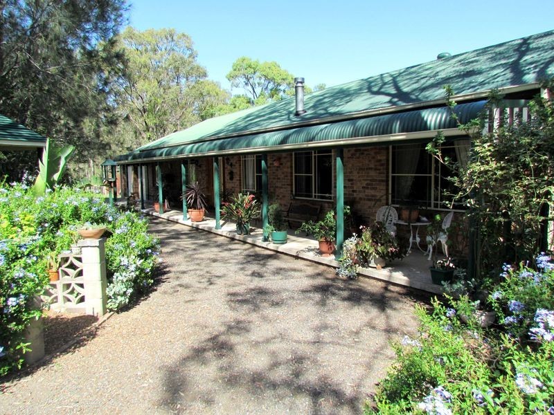 13 Merewether Close, North Rothbury NSW 2335