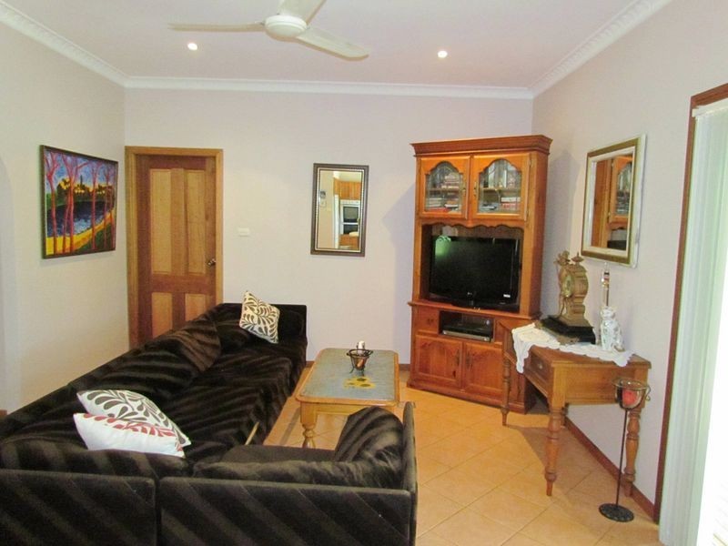 13 Merewether Close, North Rothbury NSW 2335