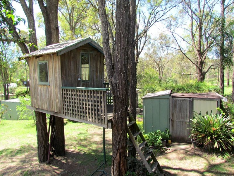 13 Merewether Close, North Rothbury NSW 2335