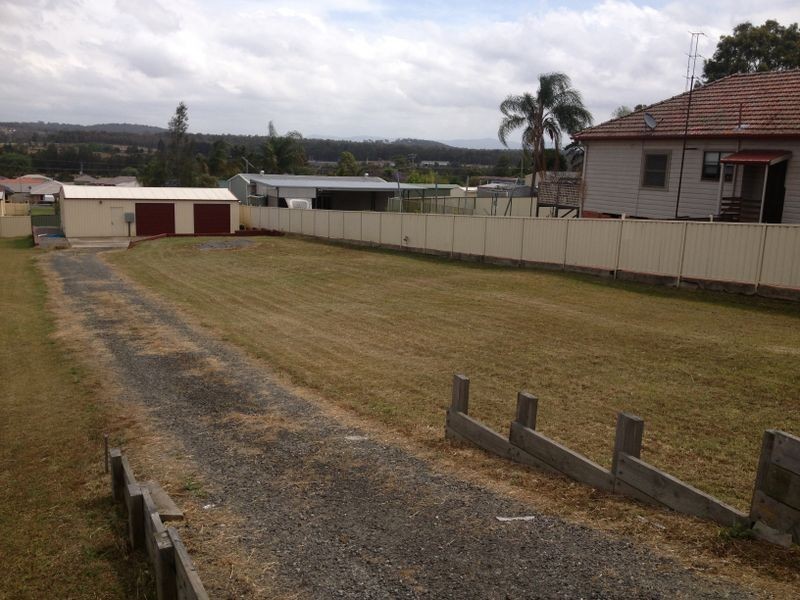 8 York Street, Greta NSW 2334