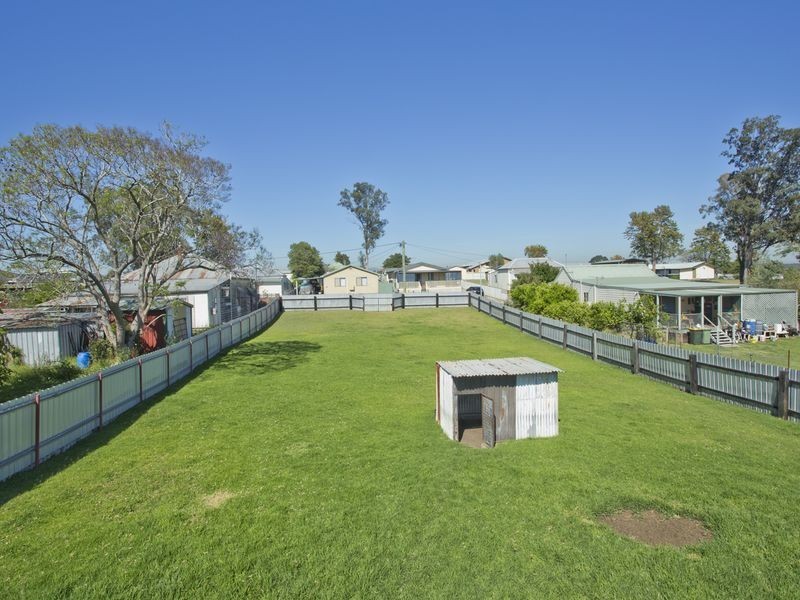 52 Evans Street, Greta NSW 2334