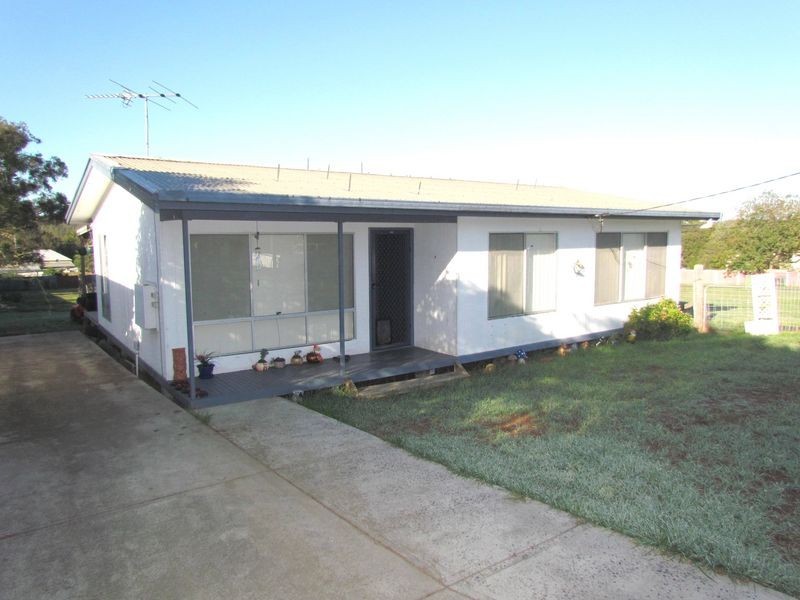 18 Whitburn Street, Greta NSW 2334