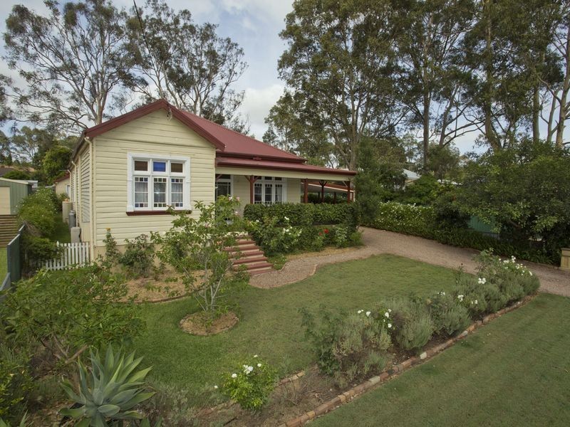 34 Thomas Street, North Rothbury NSW 2335