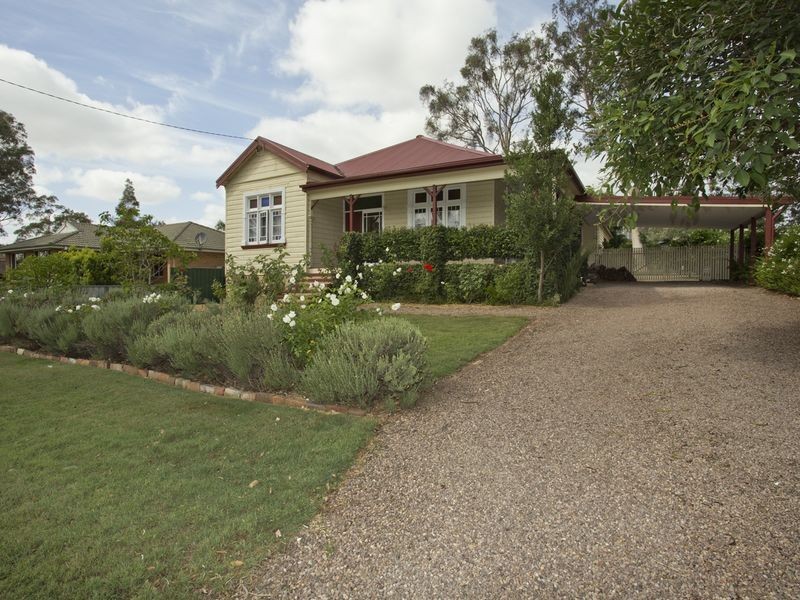 34 Thomas Street, North Rothbury NSW 2335