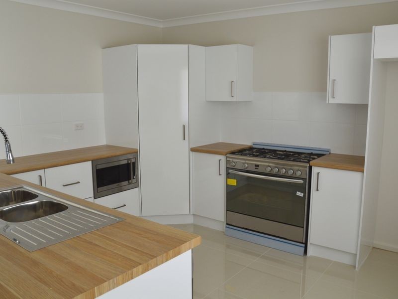17 Evans Street, Greta NSW 2334