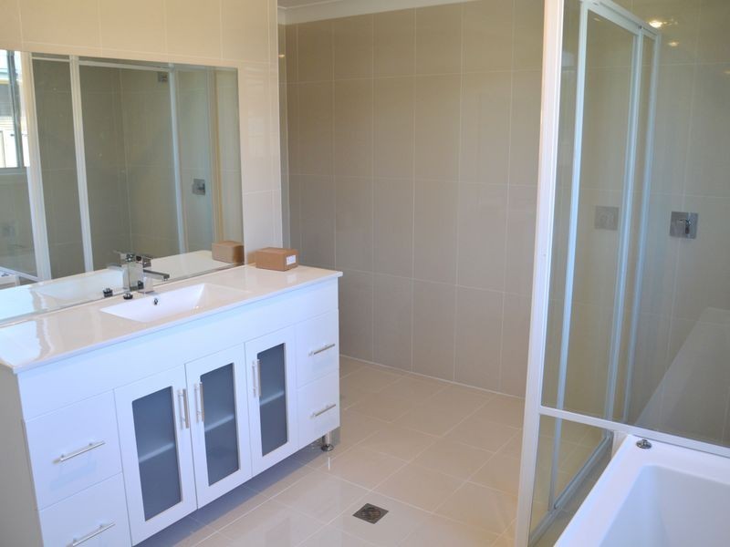 17 Evans Street, Greta NSW 2334