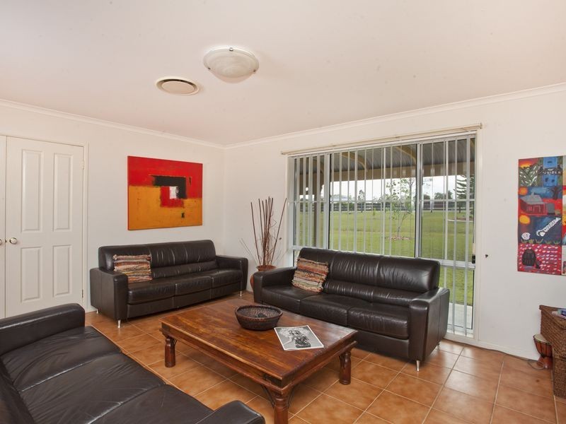 9 Lakes Folly Drive, Branxton NSW 2335