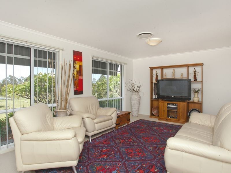 9 Lakes Folly Drive, Branxton NSW 2335