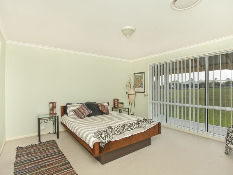 9 Lakes Folly Drive, Branxton NSW 2335