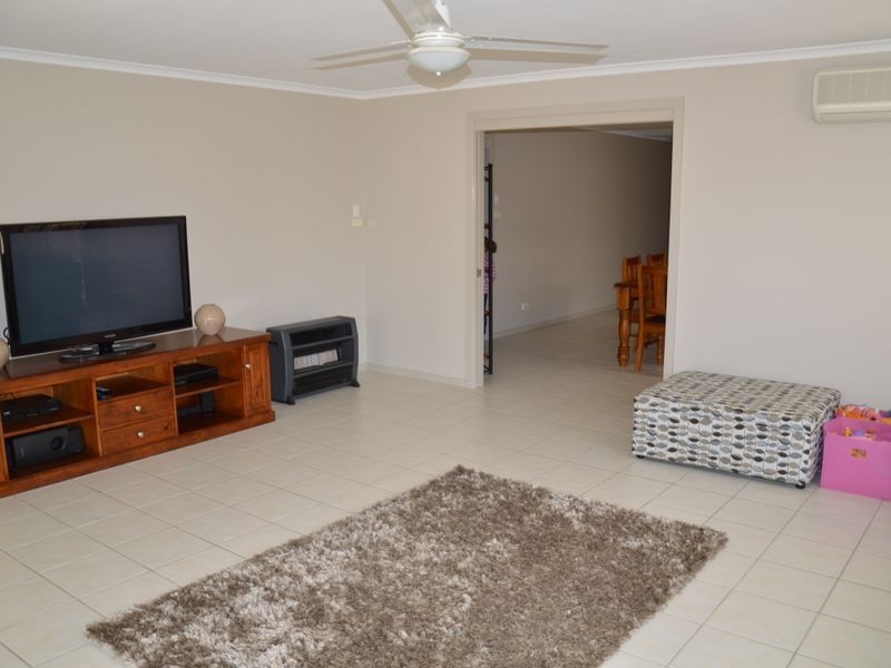7 Centre Street, Greta NSW 2334
