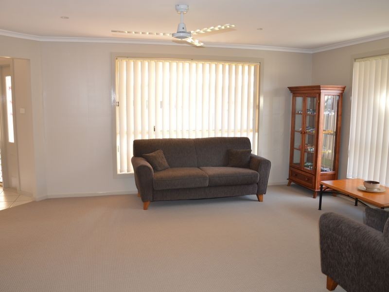 7 Centre Street, Greta NSW 2334