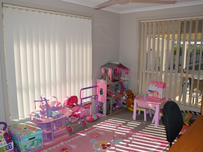 7 Centre Street, Greta NSW 2334