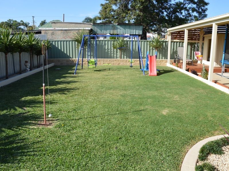 7 Centre Street, Greta NSW 2334