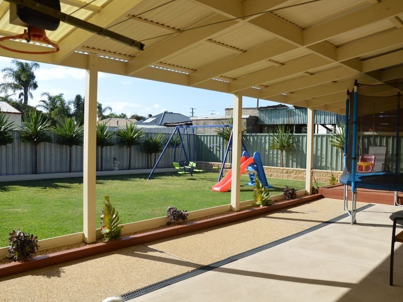 7 Centre Street, Greta NSW 2334