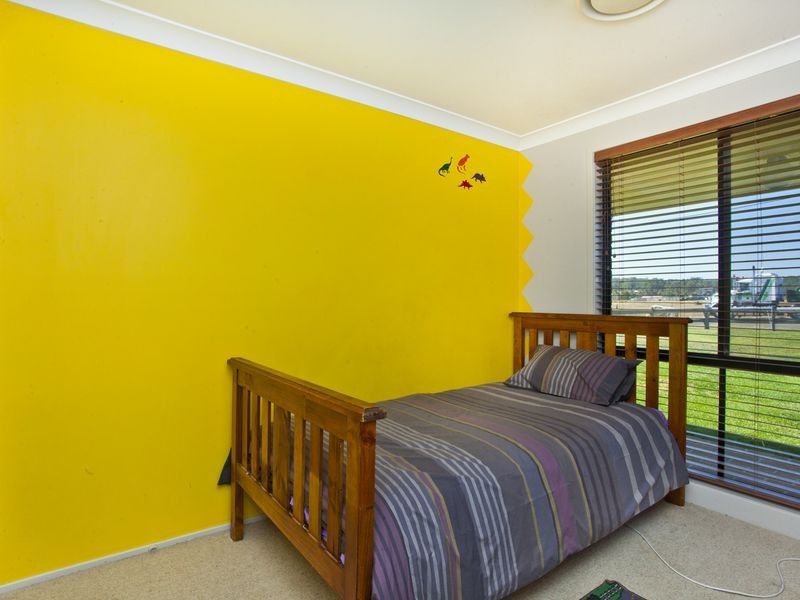 74 Hillview Road, Branxton NSW 2335