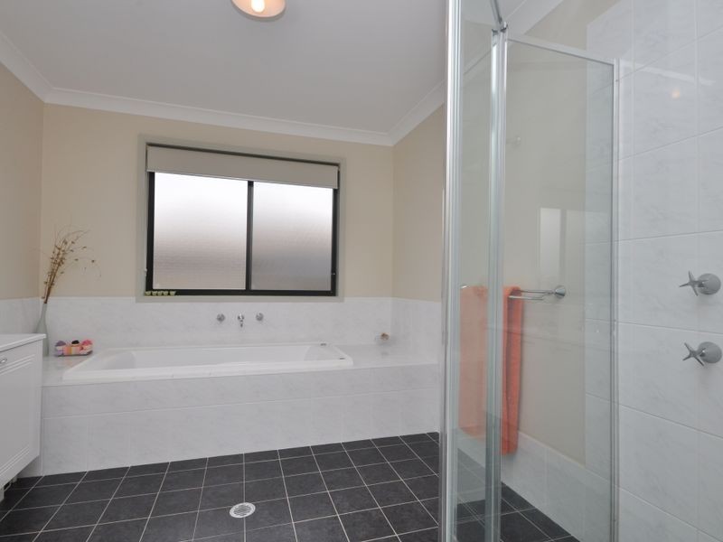 51 Clift Street, Greta NSW 2334