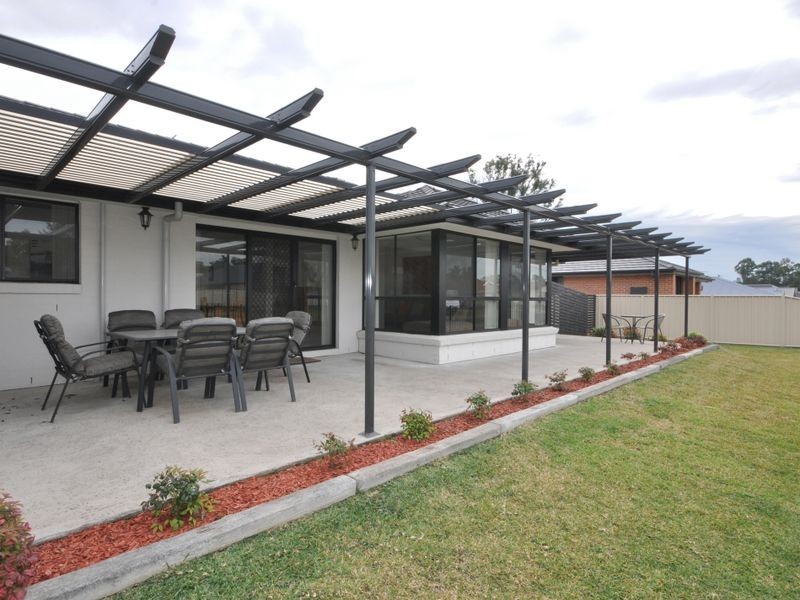 51 Clift Street, Greta NSW 2334