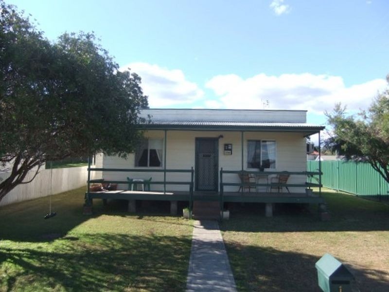 1 Whitburn Street, Greta NSW 2334